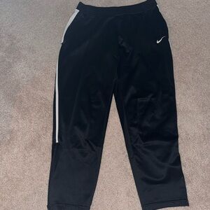black nike joggers.